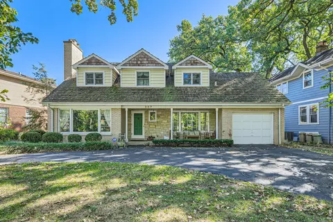 207 Scottswood Rd, Riverside, IL 60546