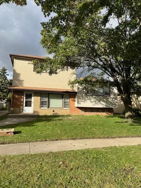 4604 W 100th St, Oak Lawn, IL 60453