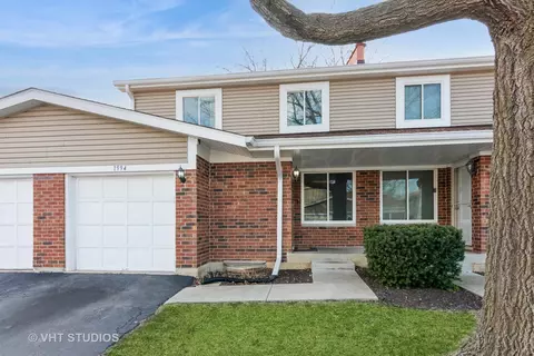 1994 N Heritage Cir #4, Palatine, IL 60074