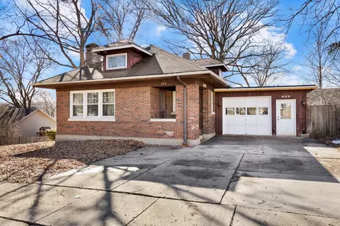 609 S 5th Ave, Saint Charles, IL 60174