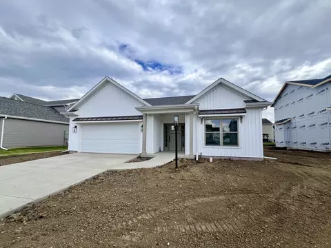 3811 Boulder Ridge Dr, Champaign, IL 61822