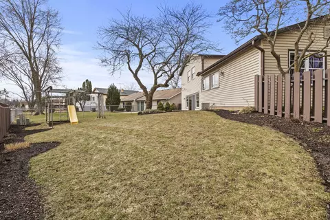 425 Harbor Ter, Bartlett, IL 60103 photo 23