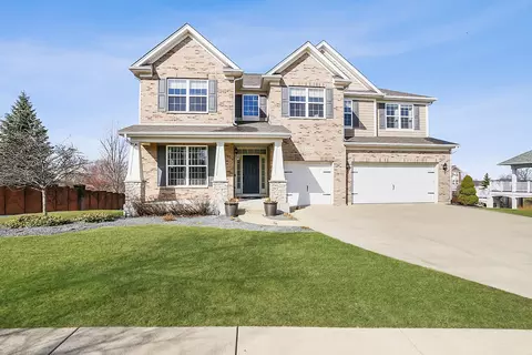 12690 Briarcliffe Dr, Lemont, IL 60439
