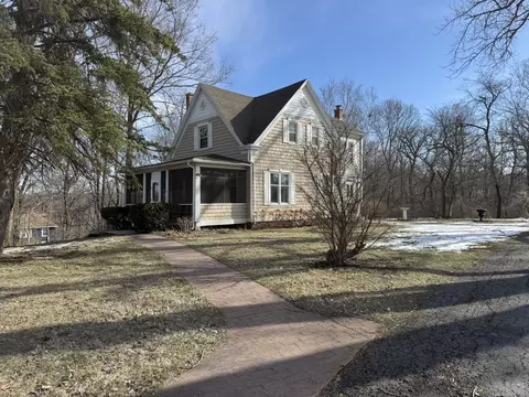 3 Trexler Ave, Oglesby, IL 61348