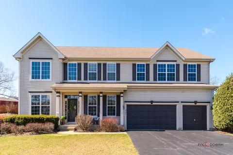 425 Cyprus Cir, Lake Villa, IL 60046