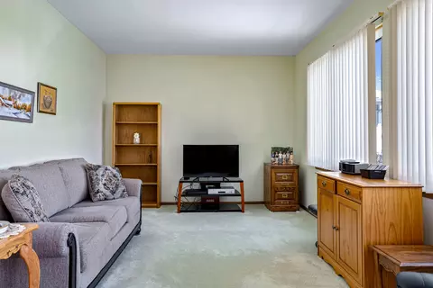 Living - 21556 W Empress Ln, Plainfield, IL 60544 photo 5 of 5