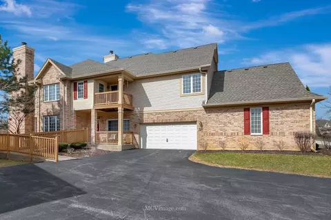 3301 Spyglass Cir #3301, Palos Heights, IL 60463