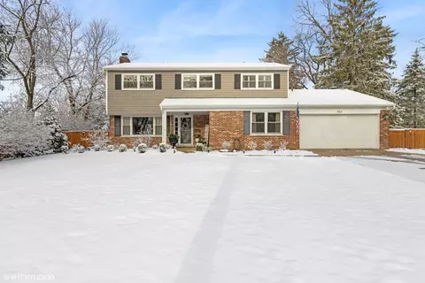 914 Warrenville Rd, Wheaton, IL 60189