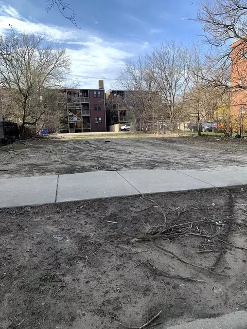 719 E 50th St, Chicago, IL 60615 photo 2