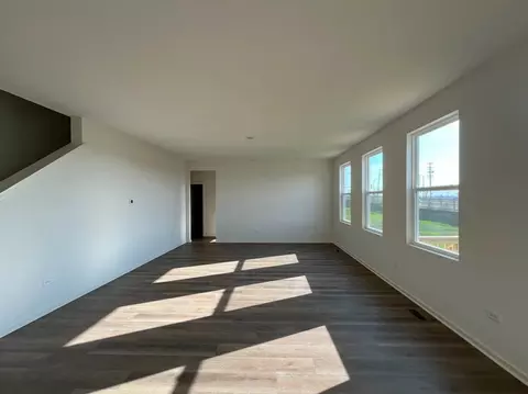 1300 Tiger Lily Dr, Bartlett, IL 60103 photo 7