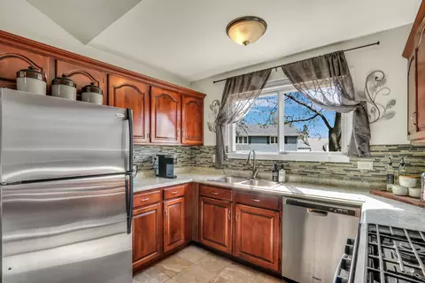 1230 Fairmont Ct, Algonquin, IL 60102 photo 11