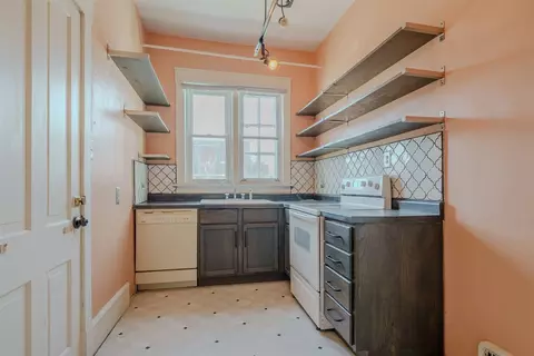 Kitchen - 601 E Washington St, Bloomington, IL 61701 photo 1 of 1