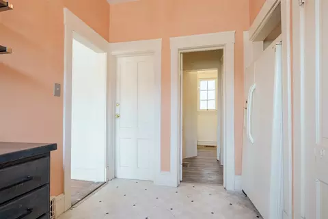 Entry Way - 601 E Washington St, Bloomington, IL 61701 photo 1 of 3