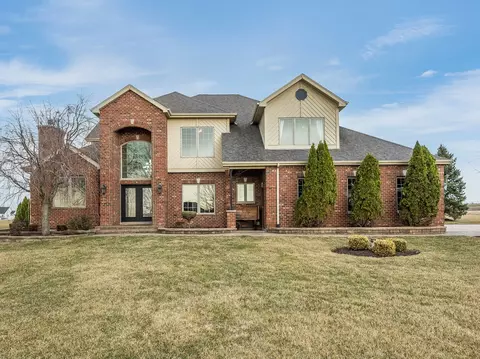 7667 Bentgrass Cir, Yorkville, IL 60560