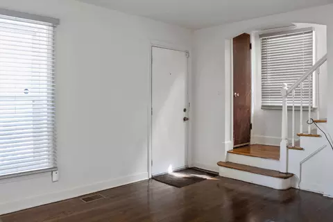 2129 E 96th Pl, Chicago, IL 60617 photo 3