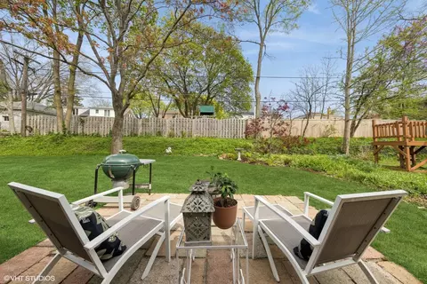 807 Webster Ave, Wheaton, IL 60187 photo 3
