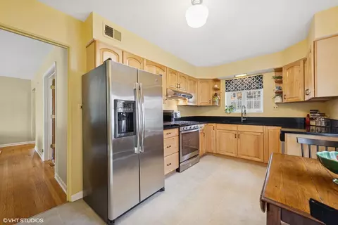 807 Webster Ave, Wheaton, IL 60187 photo 13
