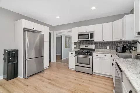 Kitchen - 760 2nd Ave, Morris, IL 60450 photo 2 of 2