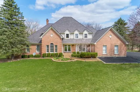 26 Stone Ridge Dr, South Barrington, IL 60010