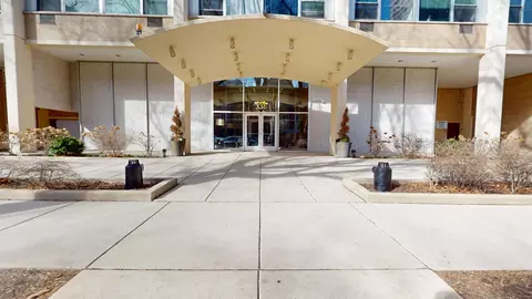 336 W Wellington Ave #505, Chicago, IL 60657
