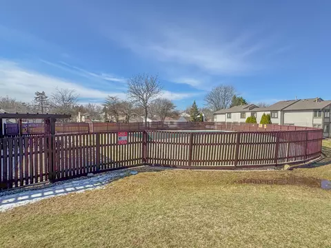 Exterior - 127 Honeysuckle Ct, Rolling Meadows, IL 60008 photo 8 of 8