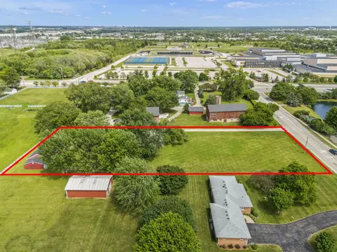31 W701 Molitor Rd, Aurora, IL 60502