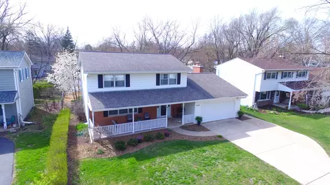 1533 Swallow St, Naperville, IL 60565