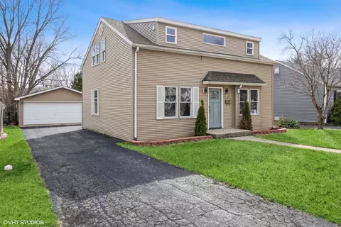 409 S Prairie Ave, Mundelein, IL 60060