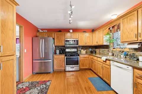 231 Central Rd, New Lenox, IL 60451 photo 10