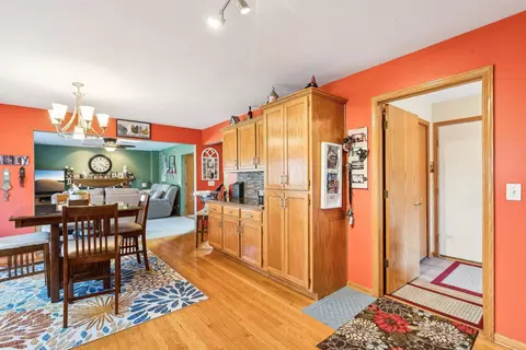 231 Central Rd, New Lenox, IL 60451 photo 8