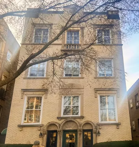140 Custer Ave #2, Evanston, IL 60202