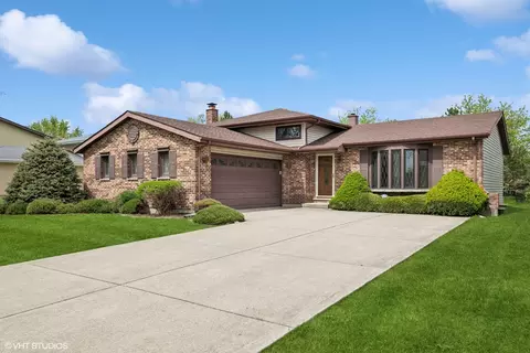 1300 Byron Ave, Addison, IL 60101