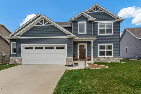 411 Newhaven Ln, Savoy, IL 61874