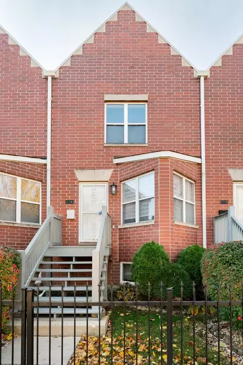 719 E 40th St, Chicago, IL 60653 photo 1