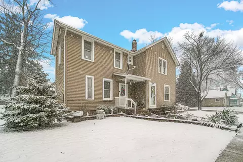 173 Orchard St, Elgin, IL 60123