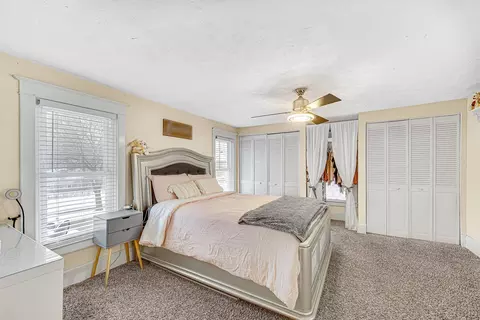 Bedroom - 173 Orchard St, Elgin, IL 60123 photo 1 of 3
