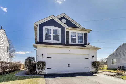 3 Stratford Ct, South Elgin, IL 60177