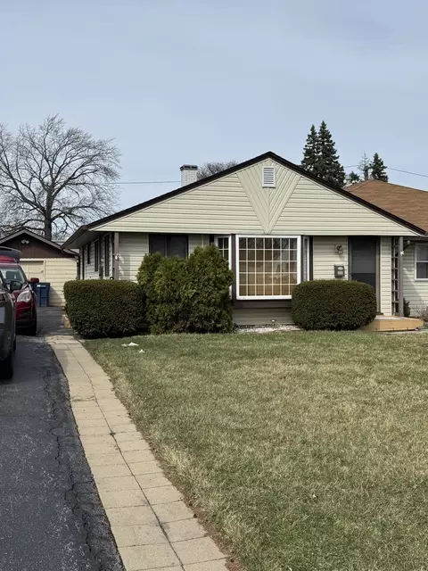 4104 W 90th St, Hometown, IL 60456