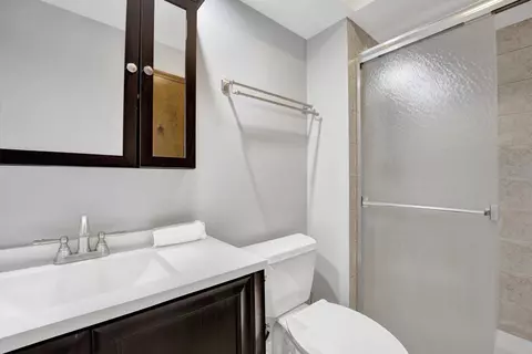 Bath - 1302 E Washington St #A1, Des Plaines, IL 60016 photo 2 of 2