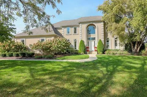 6825 Fieldstone Dr, Burr Ridge, IL 60527