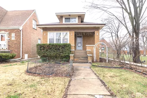 2048 N Newland Ave, Chicago, IL 60707