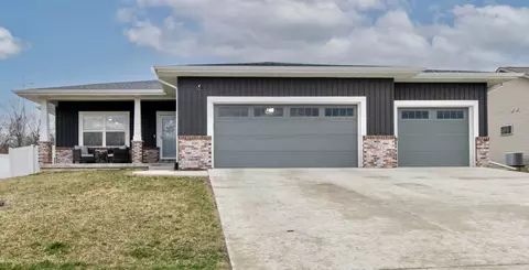 300 Raef Rd, Downs, IL 61736