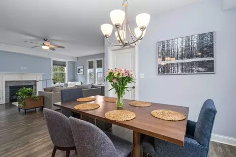 Dining - 11 E Custer St, Lemont, IL 60439 photo 2 of 2