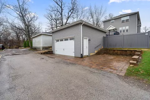 Exterior - 11 E Custer St, Lemont, IL 60439 photo 11 of 16