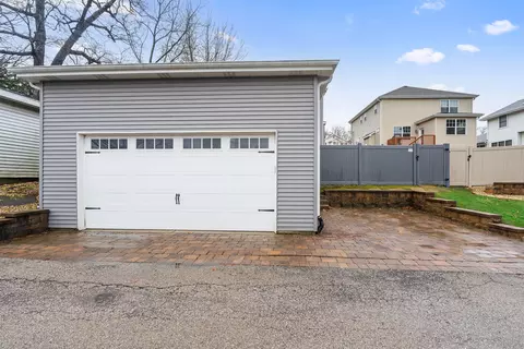 Exterior - 11 E Custer St, Lemont, IL 60439 photo 10 of 16