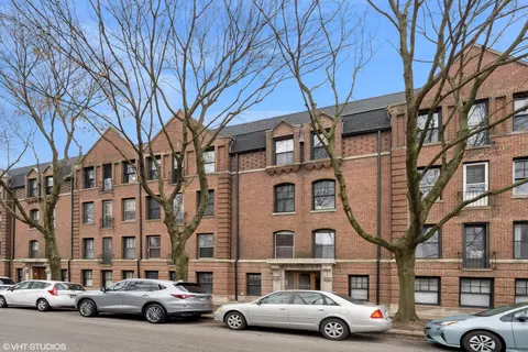 1453 E 56th St #2, Chicago, IL 60637