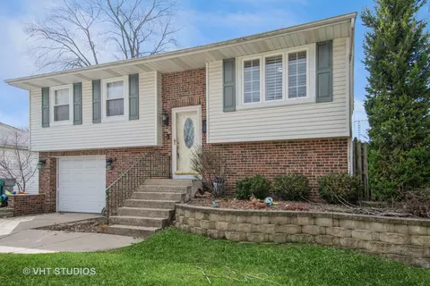 723 Yates Ave, Romeoville, IL 60446