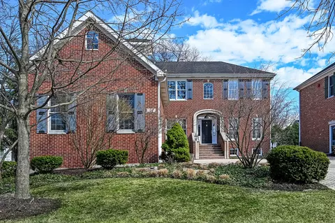 15 Arthur Ave, Clarendon Hills, IL 60514