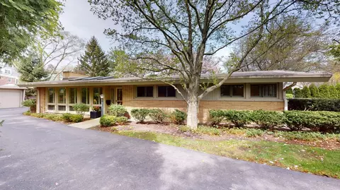 1321 Sheridan Rd, Wilmette, IL 60091