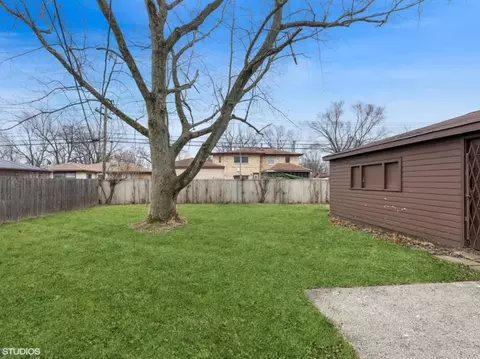 Exterior - 3025 Nottingham Ave, Markham, IL 60428 photo 3 of 6